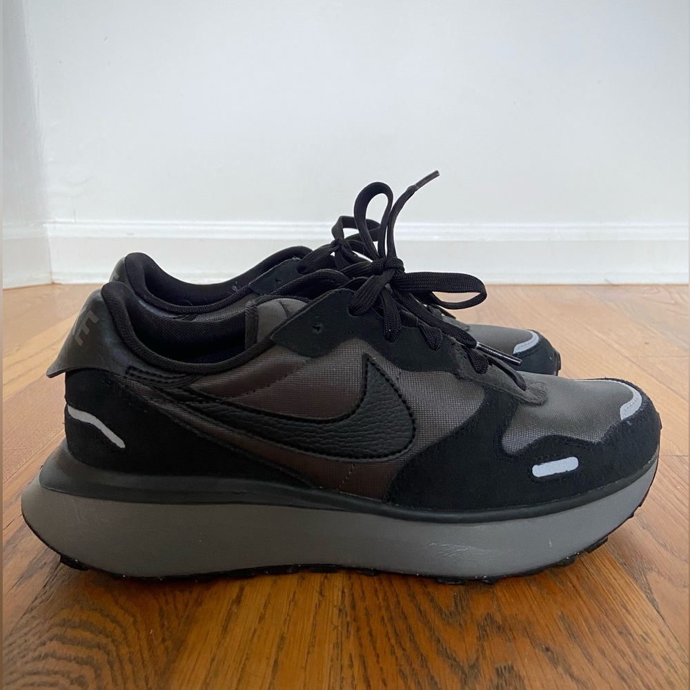 Nike Phoenix Waffle Women’s 7.5